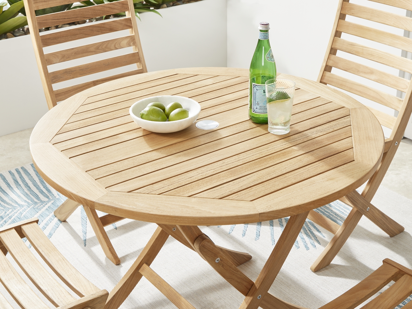 Pleasant Bay Natural 5 Pc Outdoor Folding Dining Set - Thumbnail - Image 3