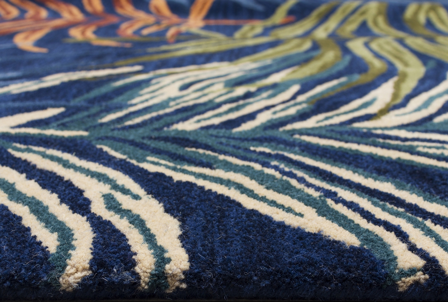 Nassella Navy 5 x 7'6 Rug - Thumbnail - Image 7