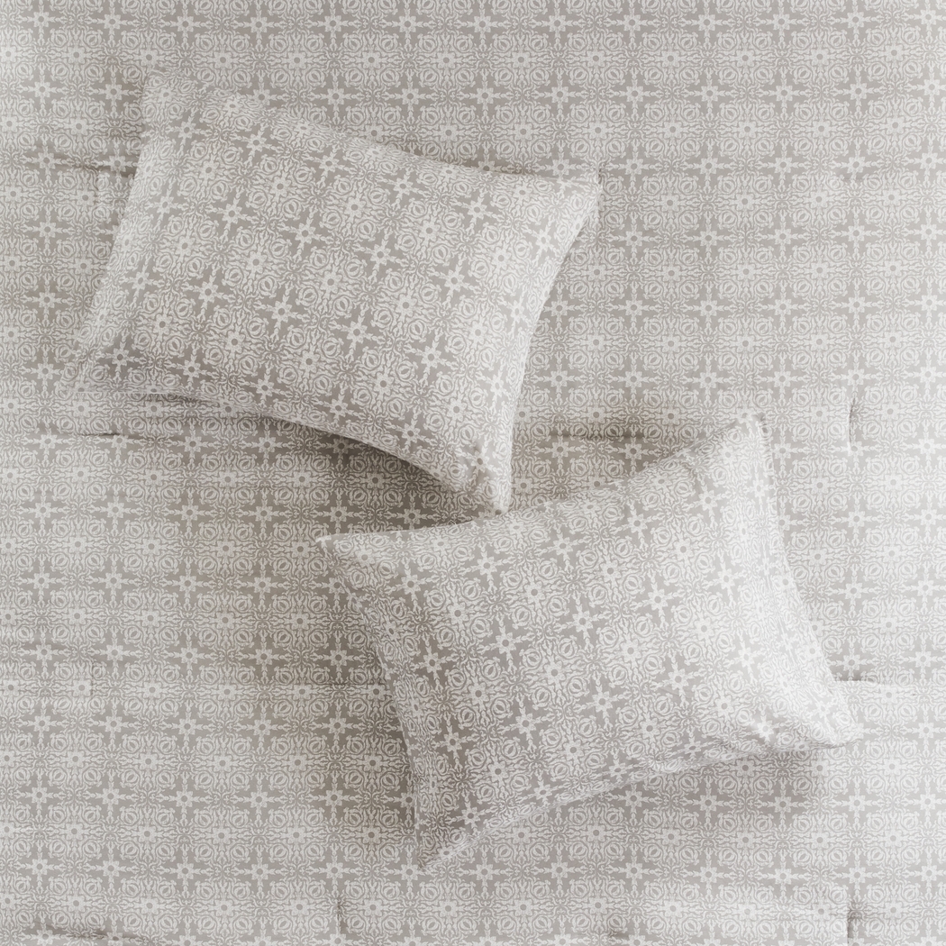 Nasworthy Ivory 6 Pc King/California King Comforter Set - Thumbnail - Image 10