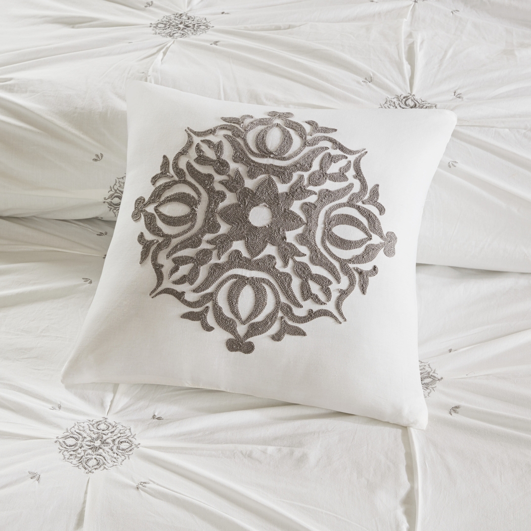 Nasworthy Ivory 6 Pc King/California King Comforter Set - Thumbnail - Image 15