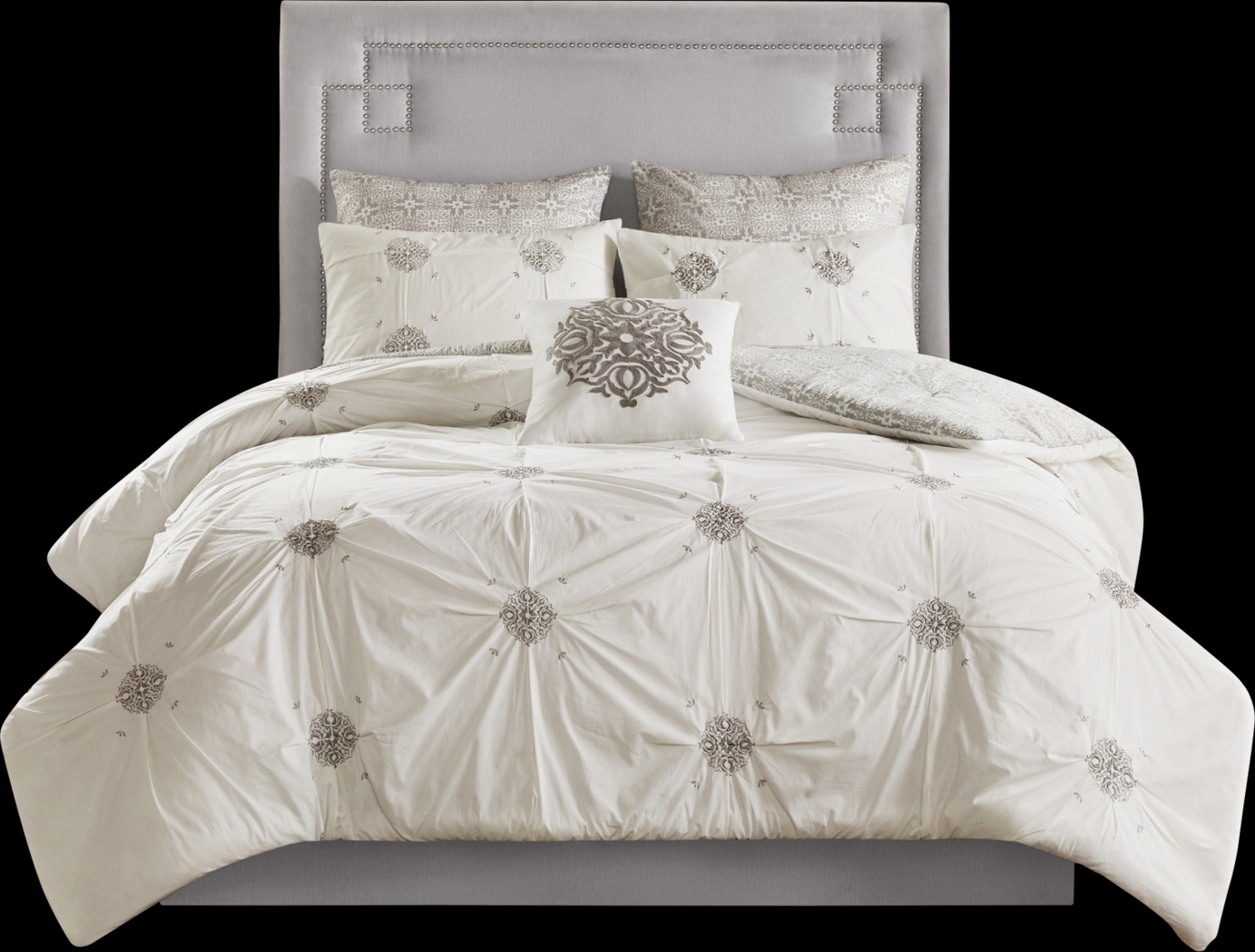 Nasworthy Ivory 6 Pc King/California King Comforter Set - Thumbnail - Image 7