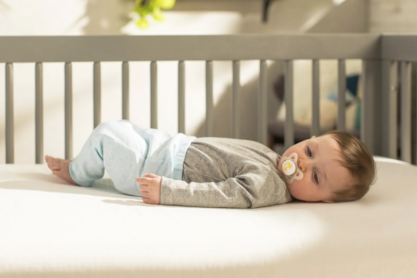 Naturepedic Lightweight 2-Stage Crib Mattress - Thumbnail - Image 4