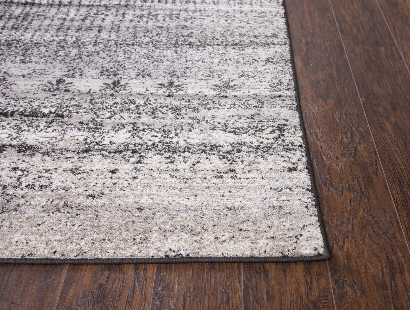 Neleh Blue 5'2 x 7'3 Rug - Thumbnail - Image 2