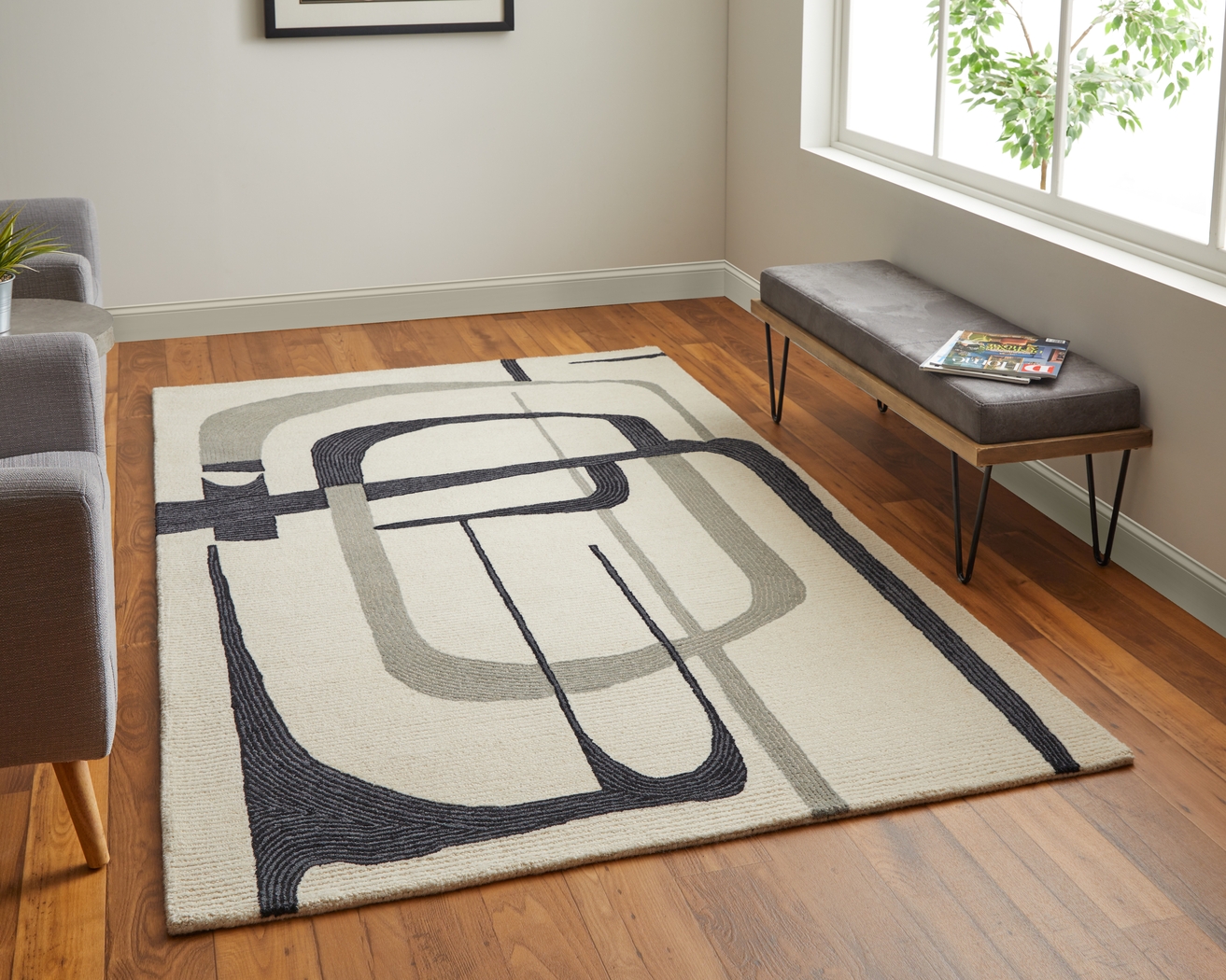 Nerida Ivory/Black 5' x 8' Rug - Thumbnail - Image 3