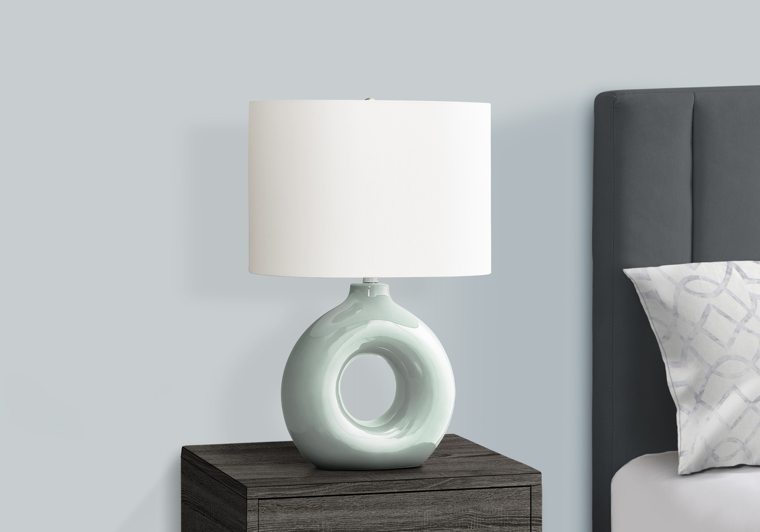 Neveux Shade Green Lamp - Thumbnail - Image 2