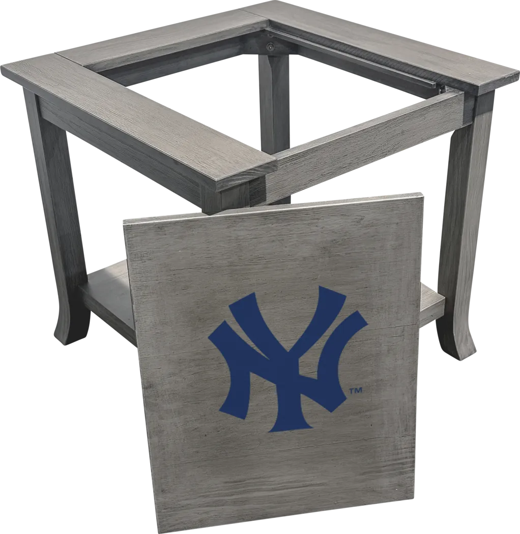 New York Yankees Game Day Table - Thumbnail - Image 3