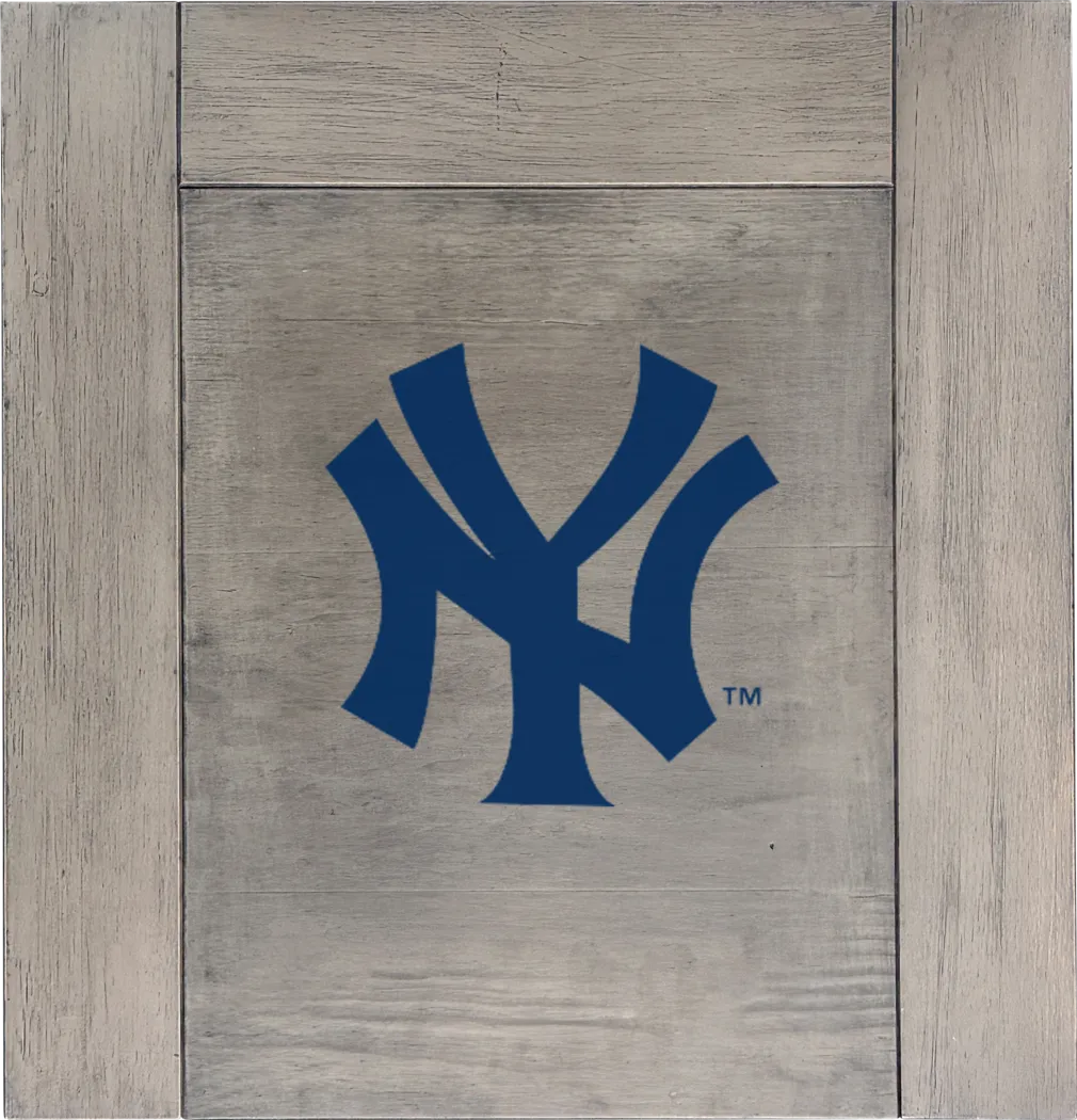 New York Yankees Game Day Table - Thumbnail - Image 4
