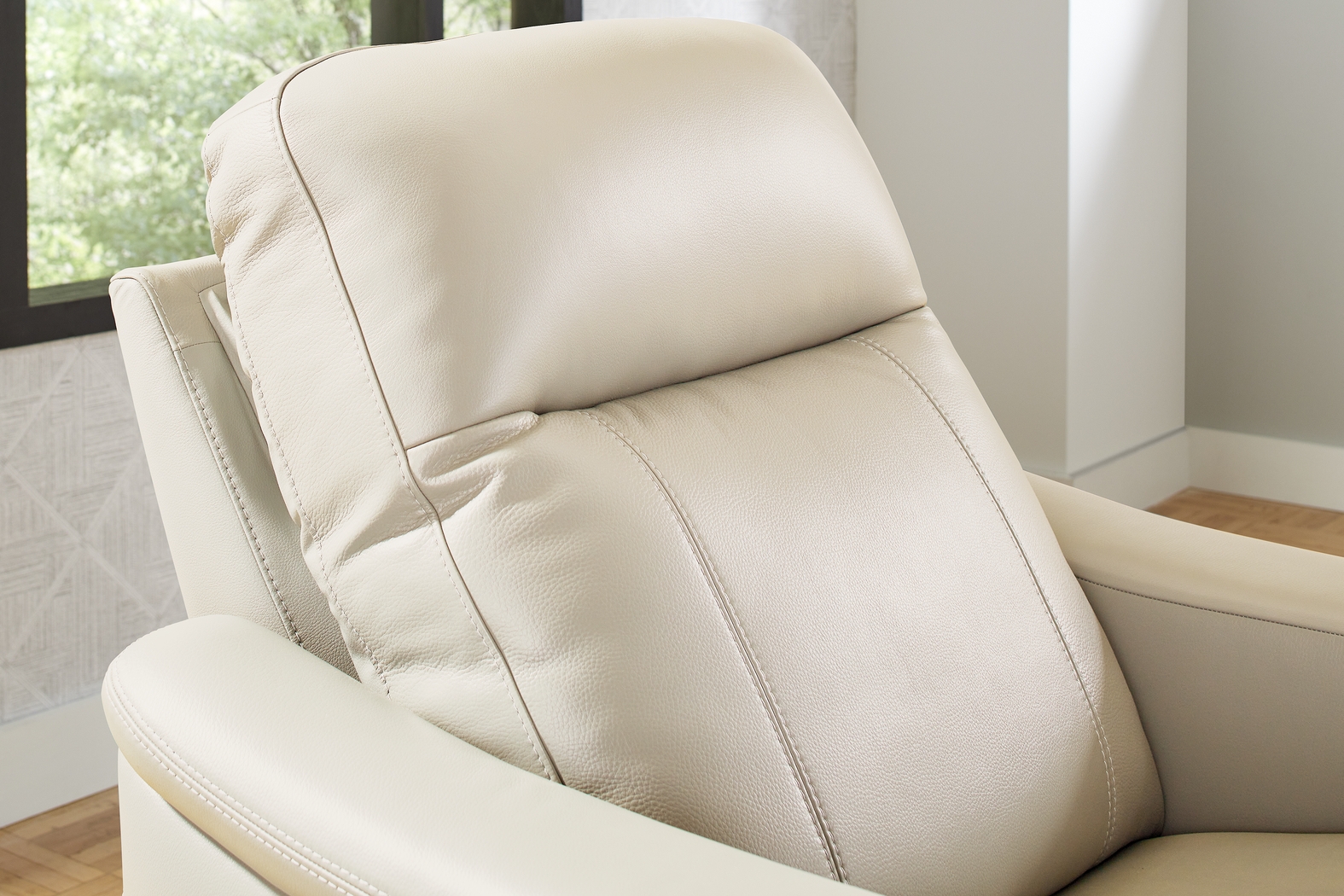 Newport Almond Leather Dual Power Recliner - Thumbnail - Image 3