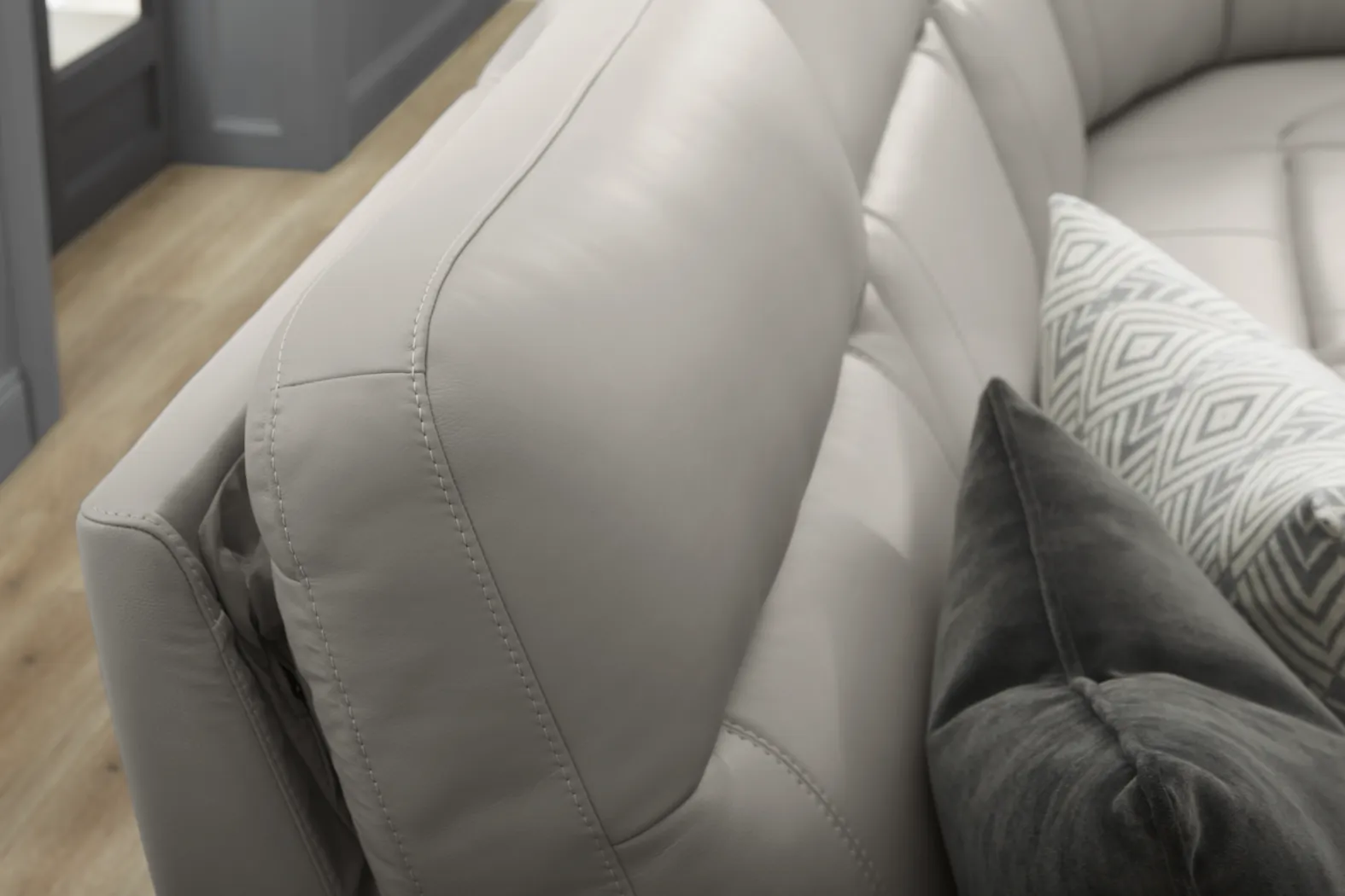 Newport Gray Leather 7 Pc Dual Power Reclining Sectional - Image 14