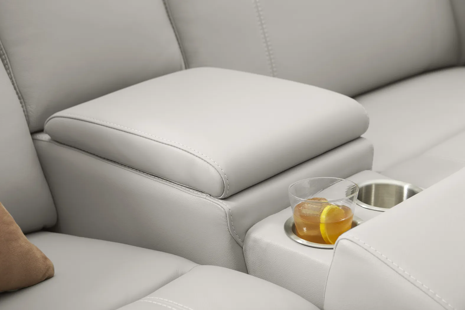 Newport Gray Leather 7 Pc Dual Power Reclining Sectional - Image 10