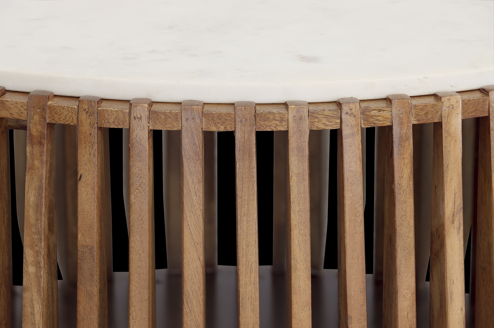 Nighbert Brown Cocktail Table - Thumbnail - Image 5