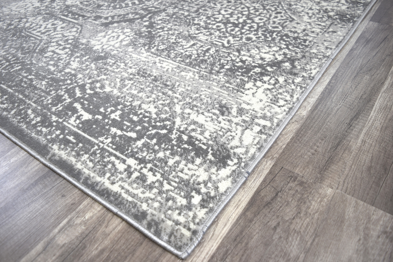 Nijel Silver 8' x 10' Rug - Thumbnail - Image 2