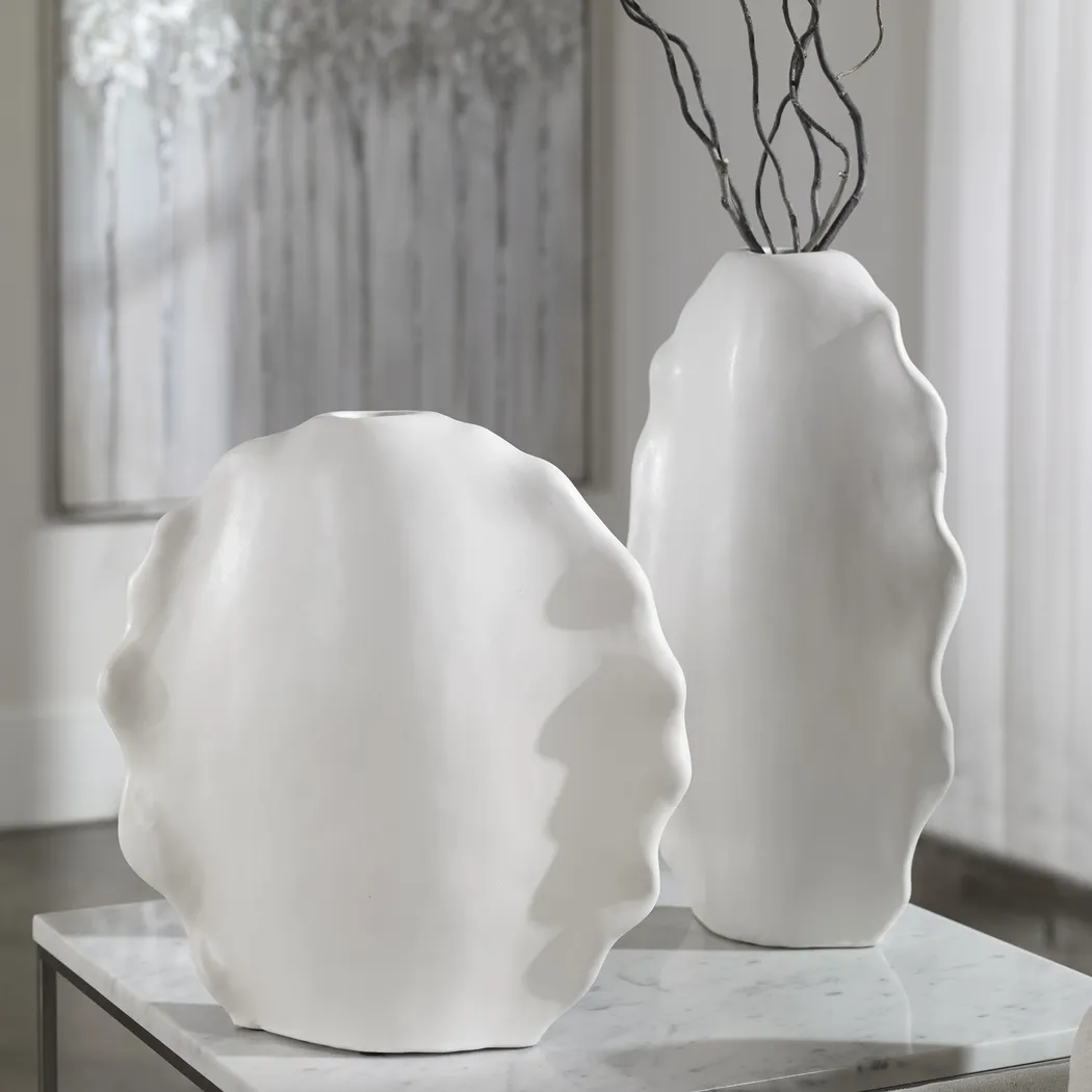 Nilima White Outdoor Vase, Set of 2 - Thumbnail - Image 2