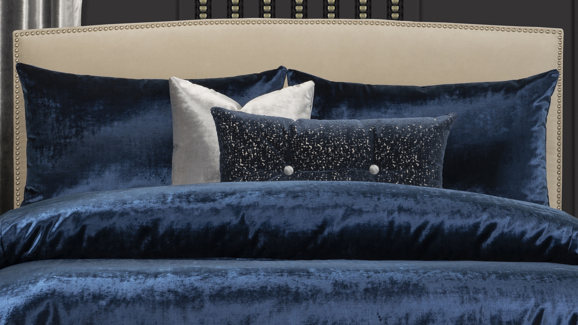 Nimue Blue 6pc Queen Duvet Cover Set - Thumbnail - Image 1