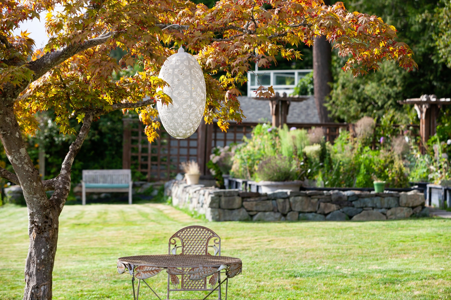 Niylha Moor Outdoor White Lantern - Thumbnail - Image 3