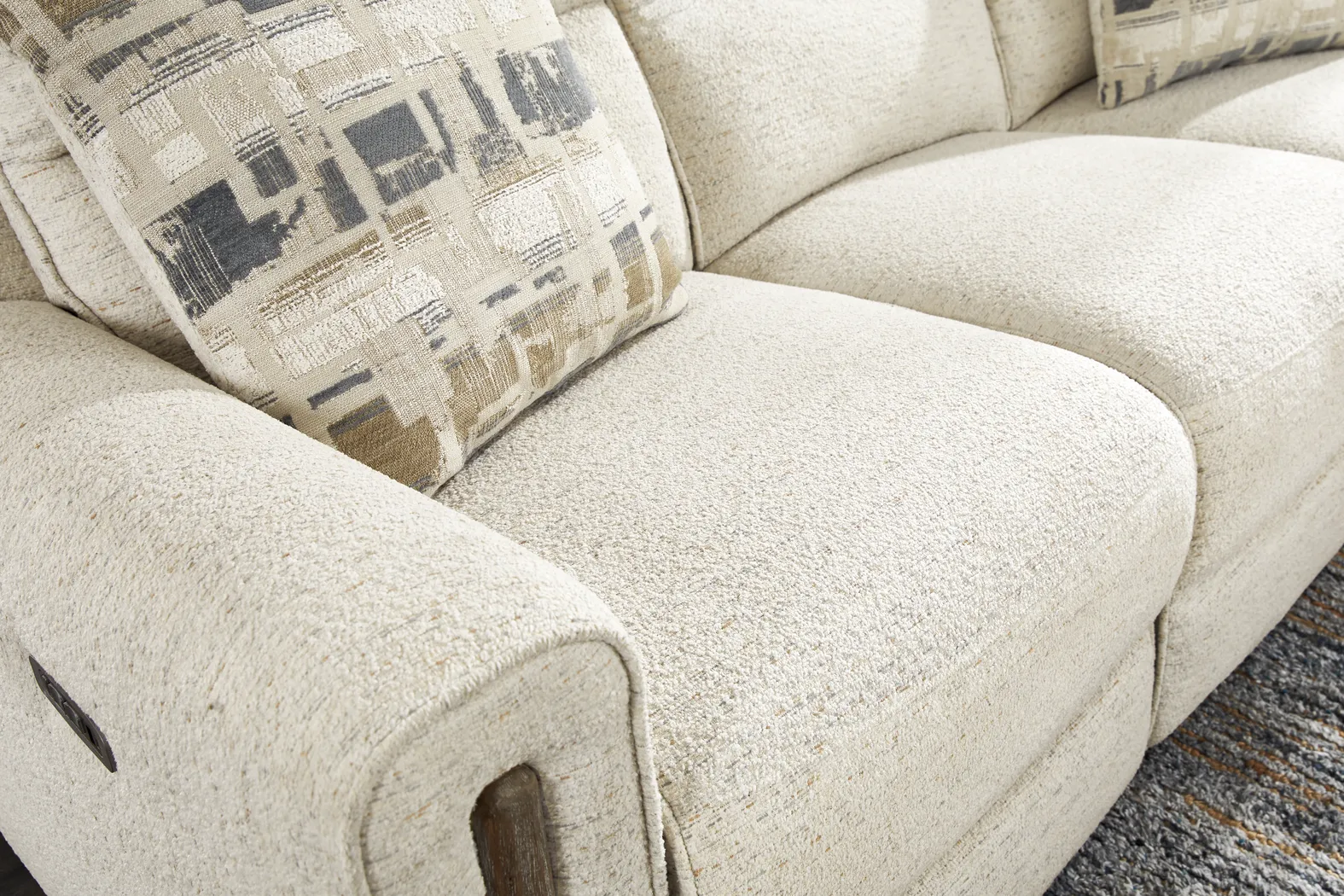 Nob Hill Off-White Dual Power Reclining Sofa - Image 4