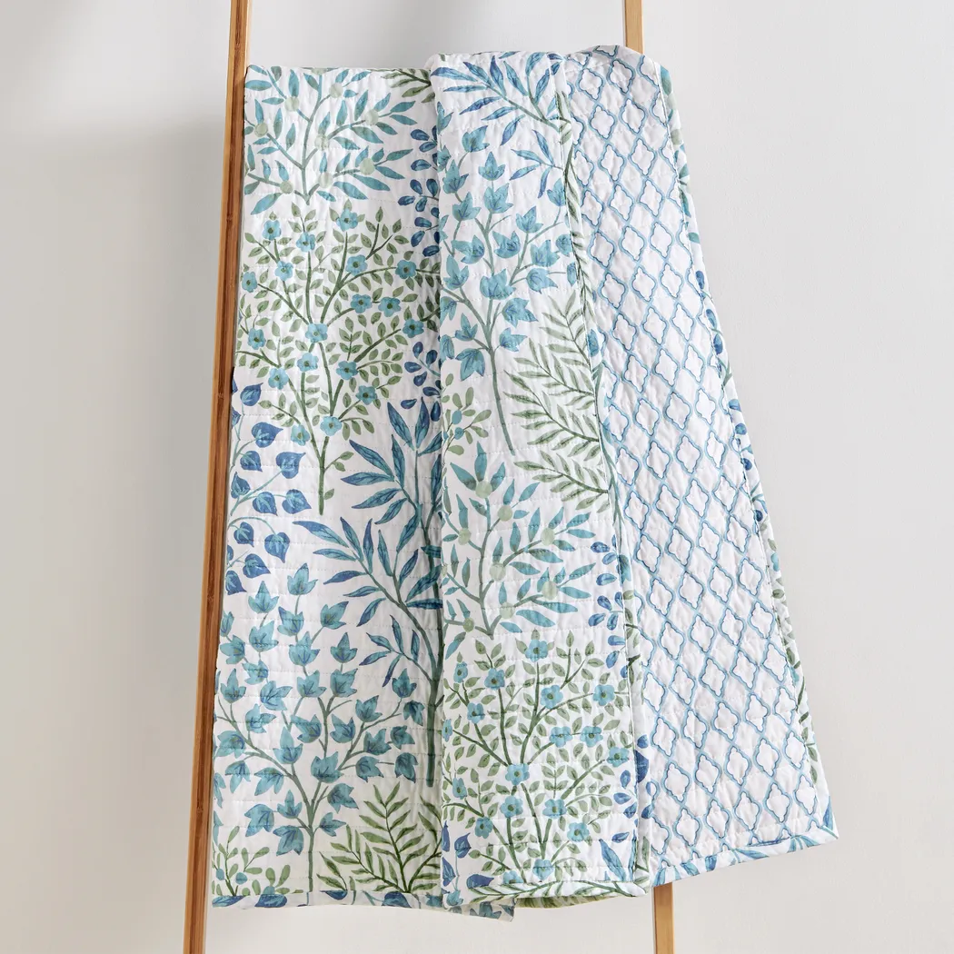 Nomalu Green Quilted Throw Blanket - Thumbnail - Image 4