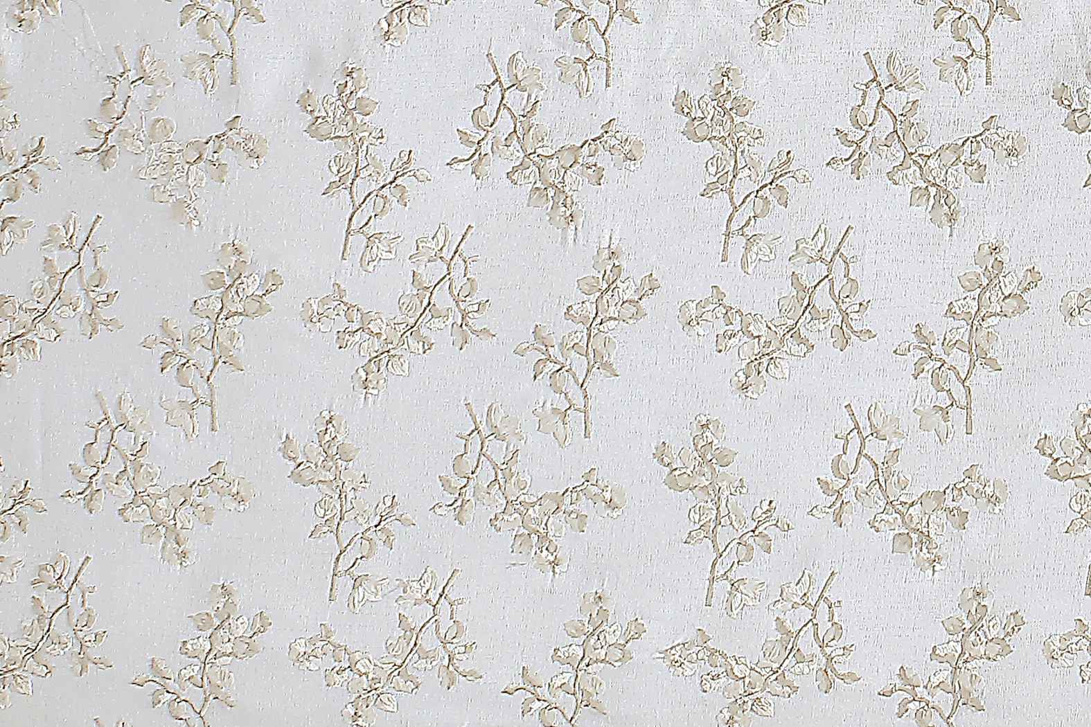 Northnup White 9 Pc Queen Comforter Set - Thumbnail - Image 2