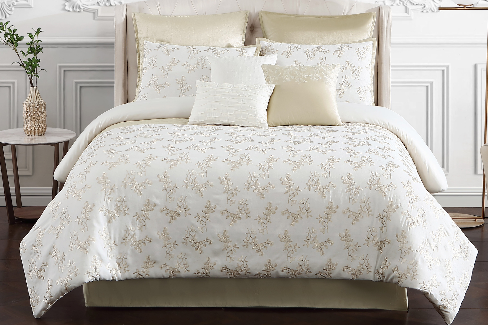 Northnup White 9 Pc Queen Comforter Set - Thumbnail - Image 3