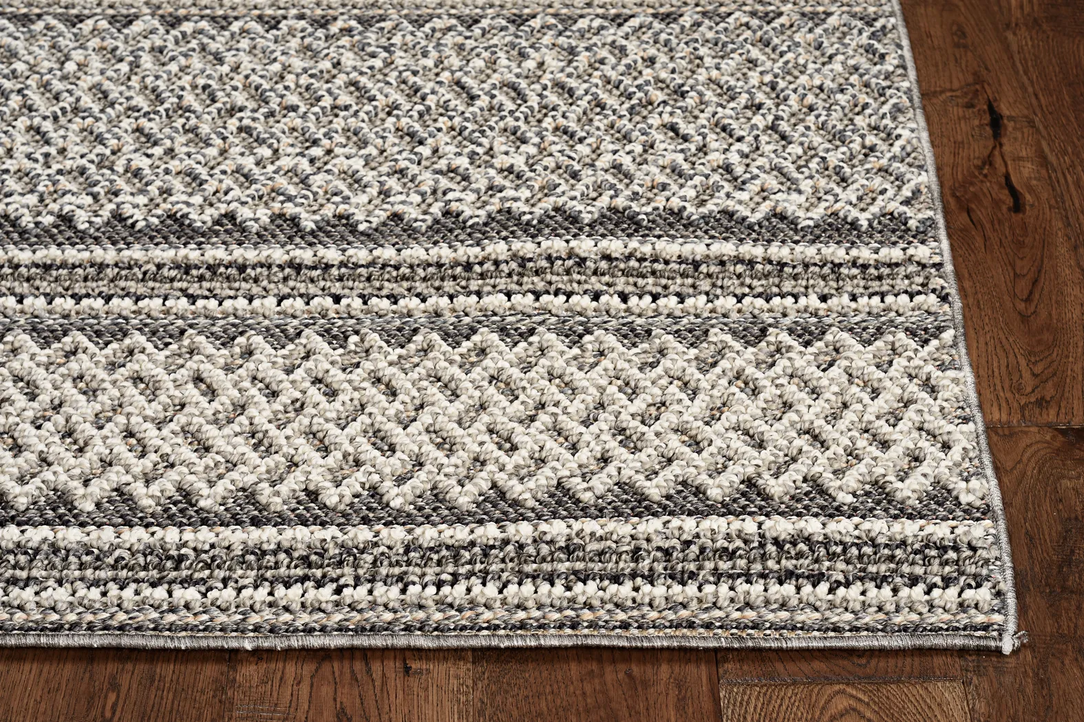 Nunahi Gray 5' x 7'6 Indoor/Outdoor Rug - Thumbnail - Image 2