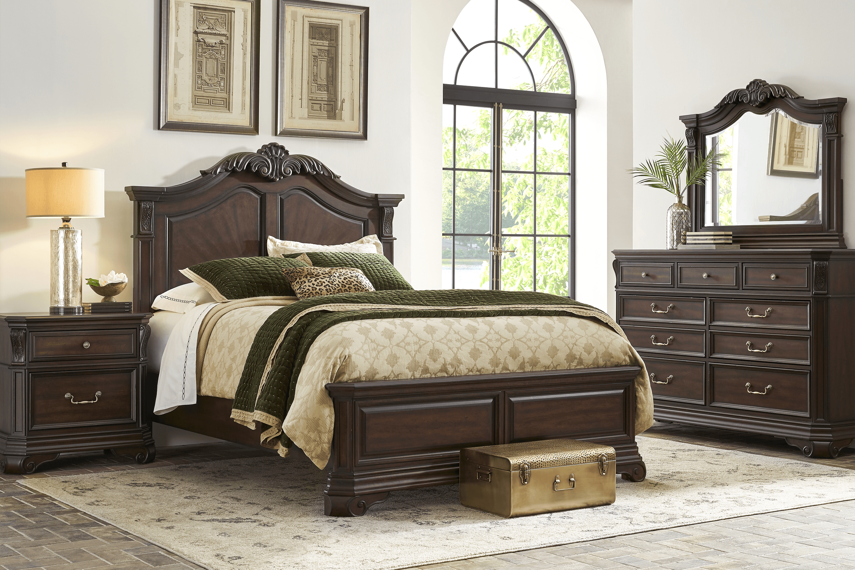 Oakmont Brown Cherry 5 Pc Queen Bedroom - Thumbnail - Image 1