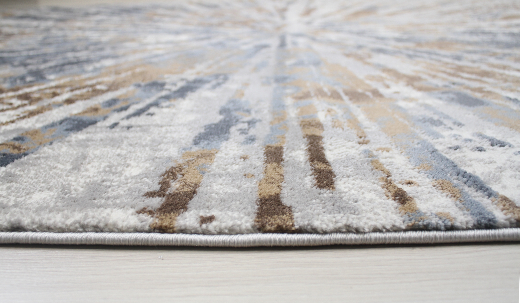 Oakwielde Gray 5'3 x 7'6 Rug - Thumbnail - Image 5