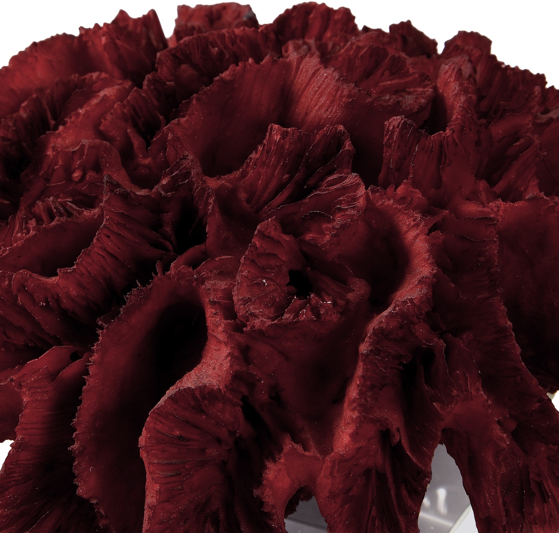 Oakwind Red Sculpture - Thumbnail - Image 4