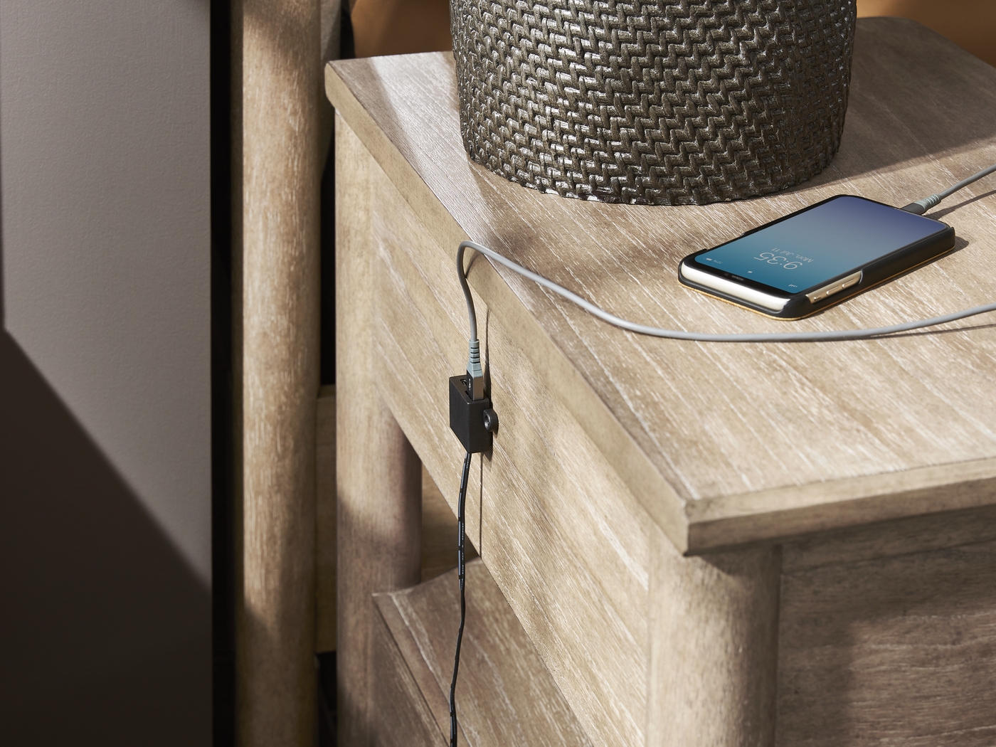 Oakwood Terrace Tan 7 Pc King Upholstered Bedroom - Thumbnail - Image 12