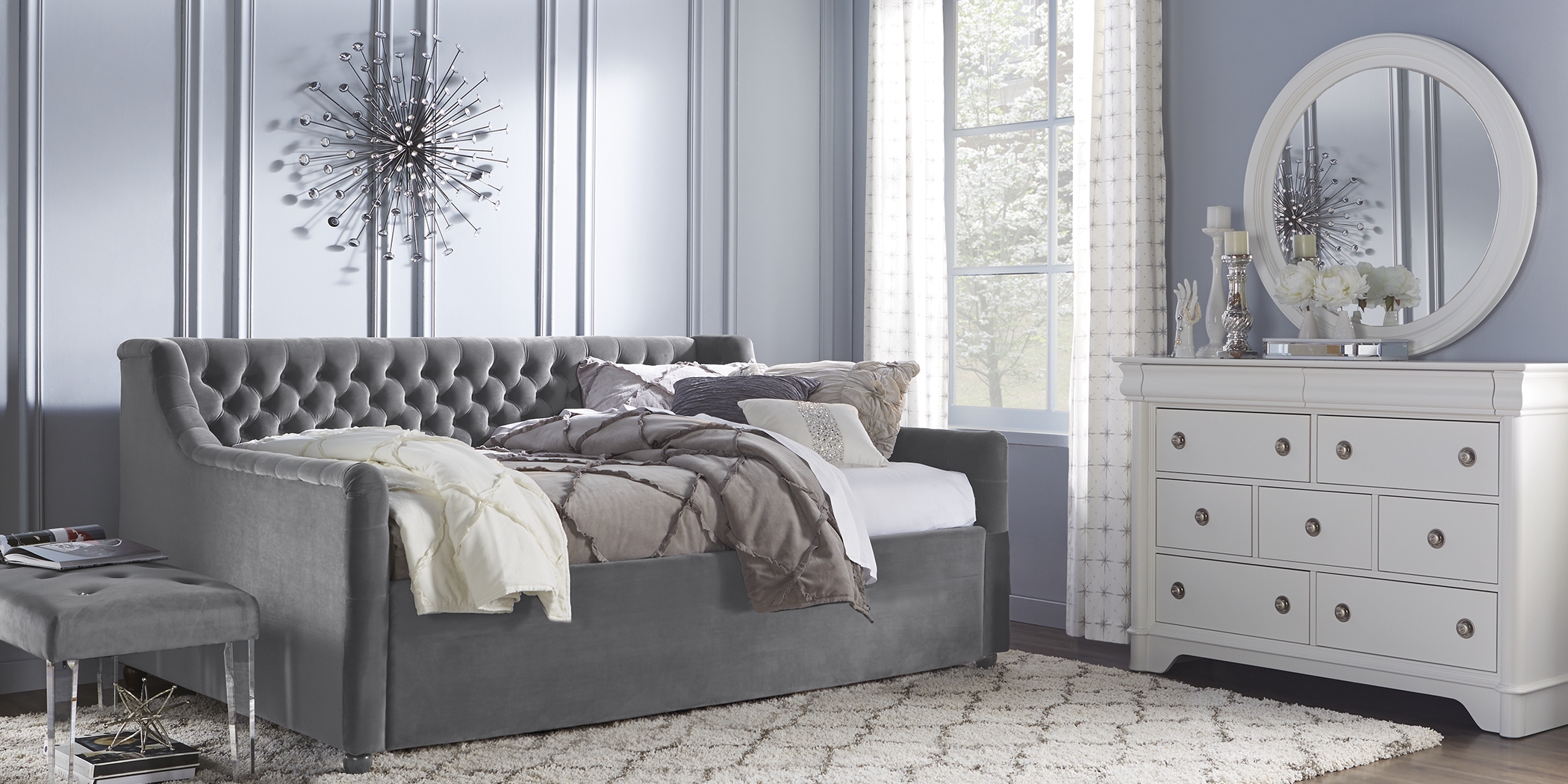 Kids Oberon White 5 Pc Full Bedroom with Charcoal Daybed - Thumbnail - Image 1