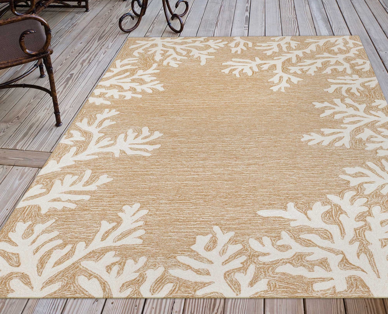 Ocean Flower Taupe 7'6 x 9'6 Indoor/Outdoor Rug - Thumbnail - Image 4