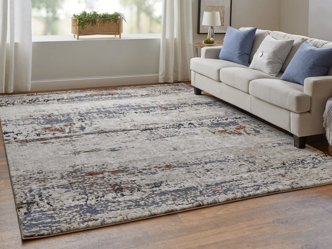 Ocera Ivory 2'6 x 8' Runner Rug - Thumbnail - Image 2