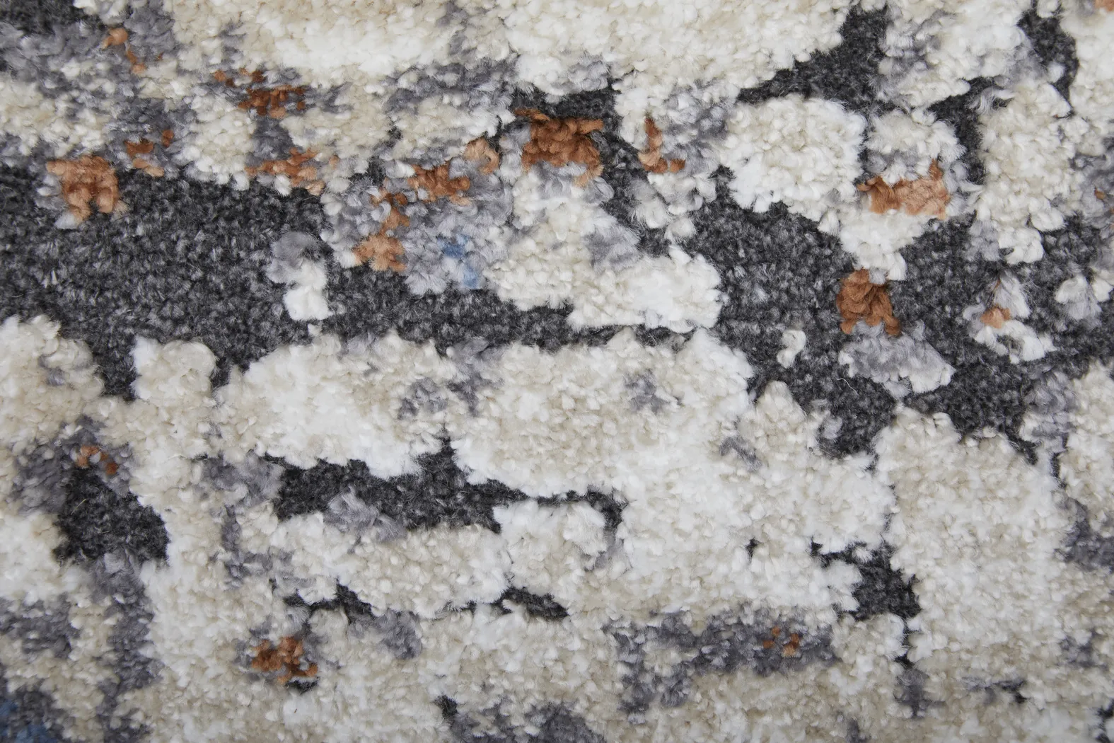 Ocera Ivory 2'6 x 8' Runner Rug - Thumbnail - Image 6
