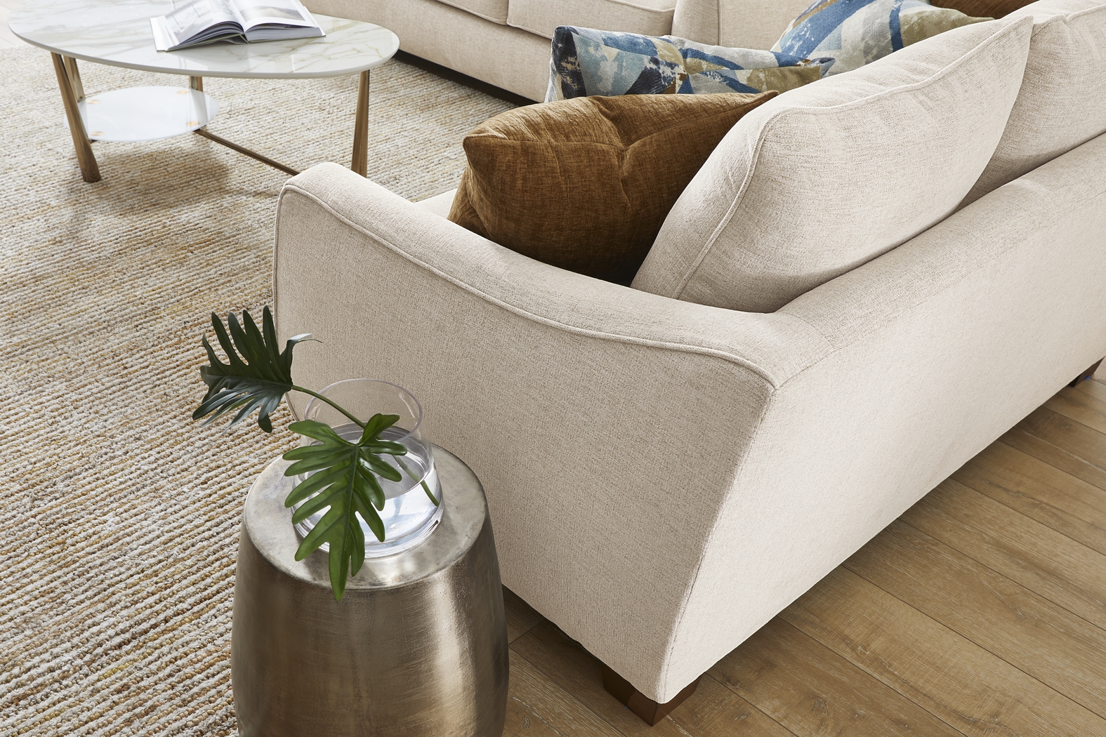 Odette Ivory Loveseat - Thumbnail - Image 4
