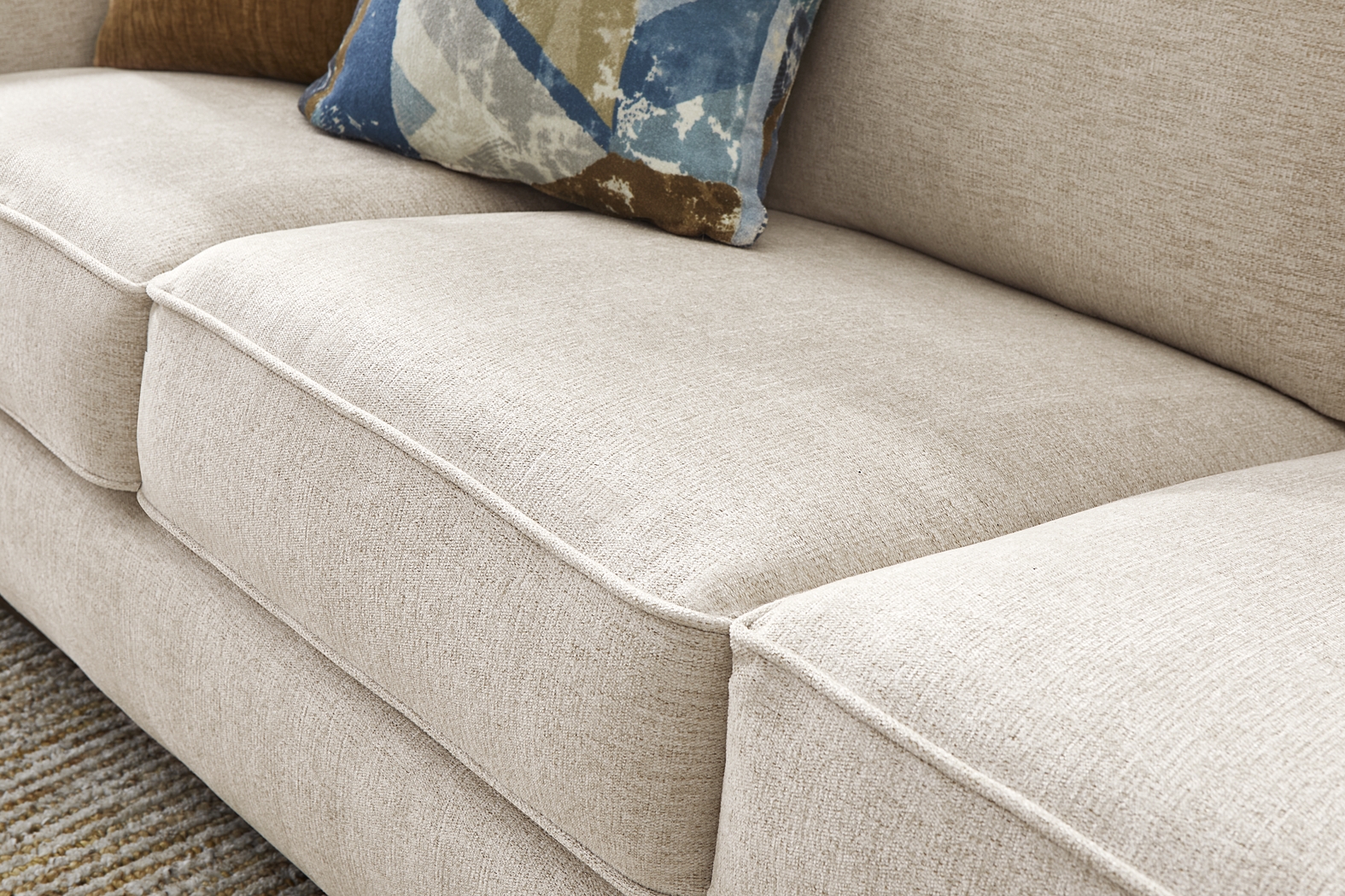 Odette Ivory 7 Pc Living Room - Thumbnail - Image 6