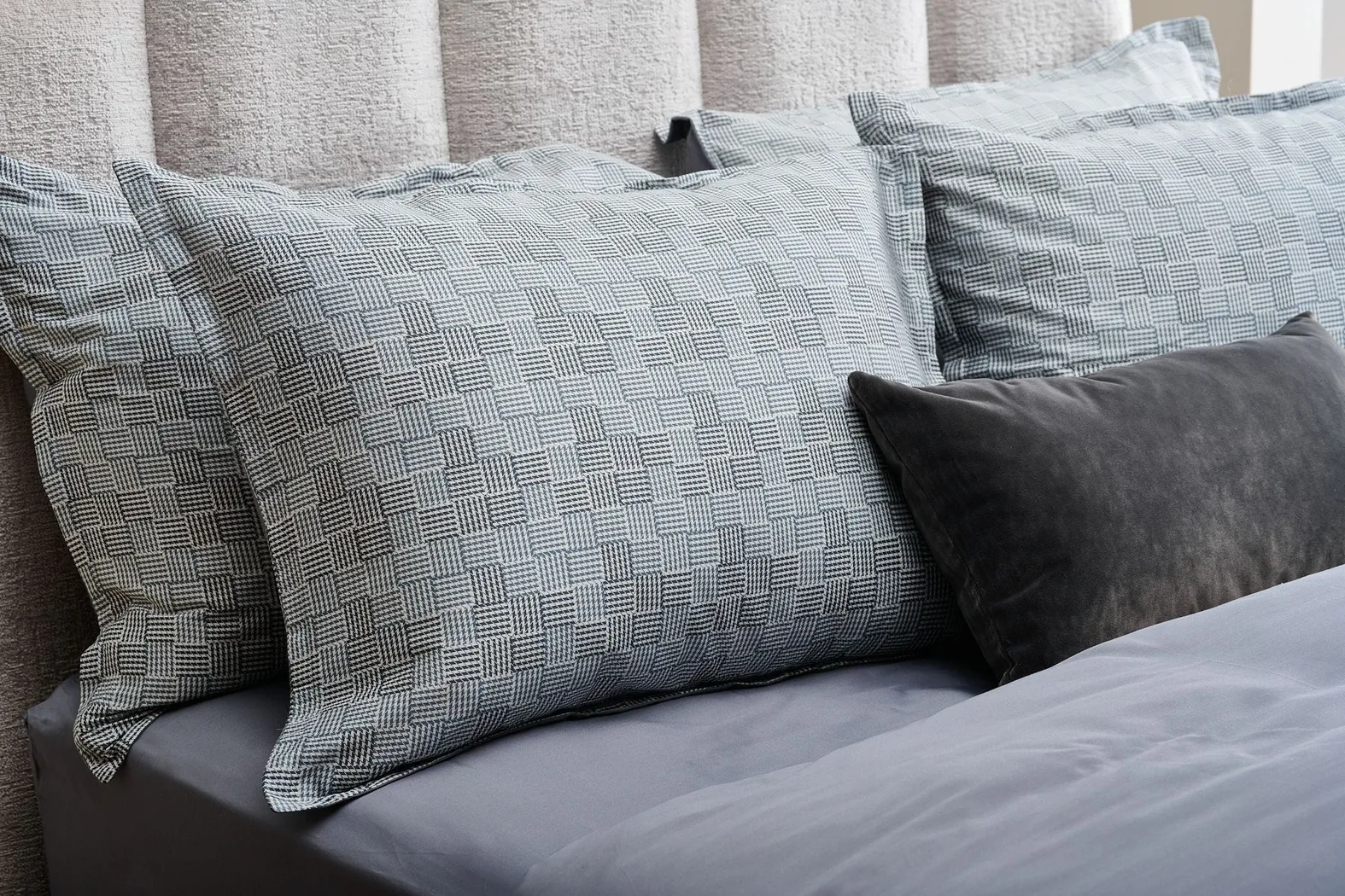 Oilea Black 4 Pc Full Duvet Set - Thumbnail - Image 2