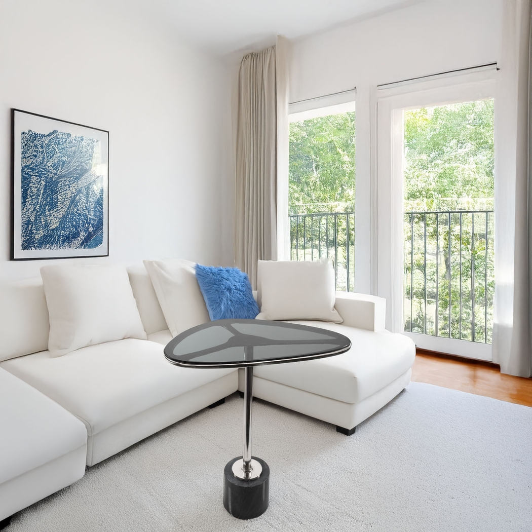 Omollo Silver End Table - Thumbnail - Image 2