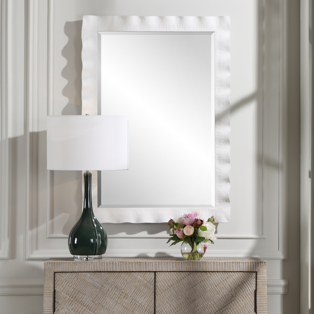 Onaug White Wall Mirror - Thumbnail - Image 3