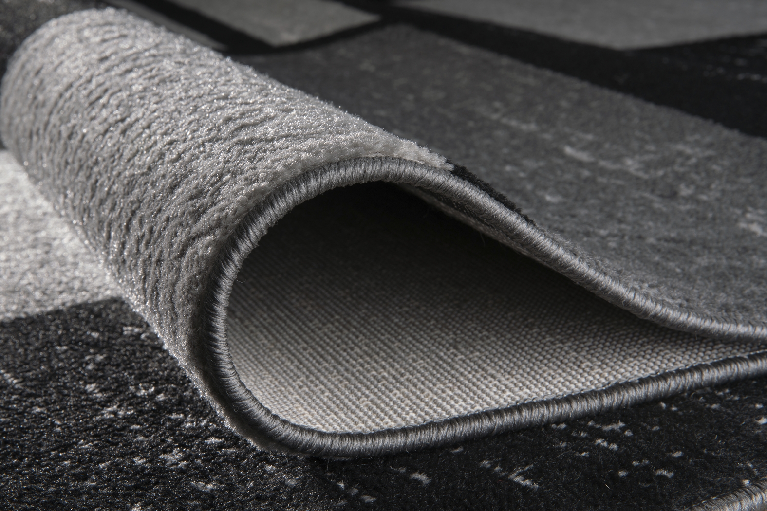 Onneran Gray 5'3 x 7'3 Rug - Thumbnail - Image 8