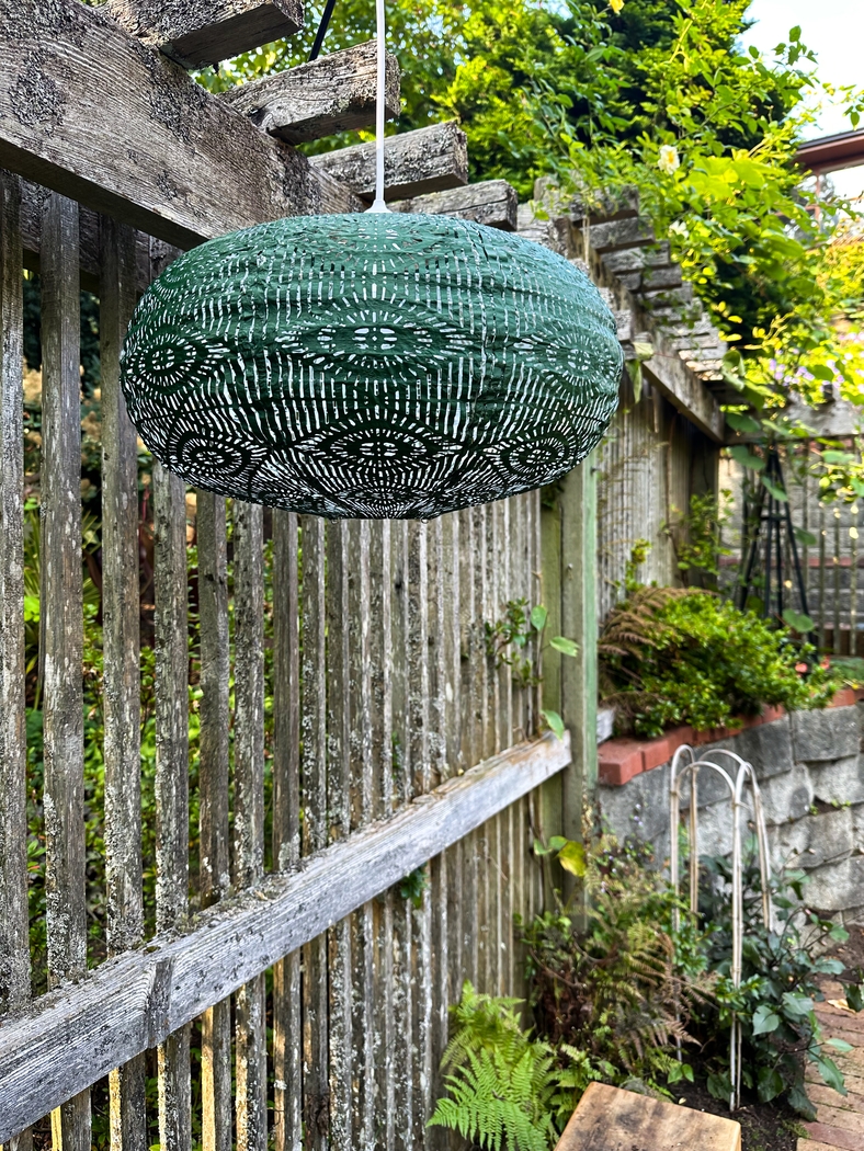 Orien Cave Outdoor Green Solar Lantern - Thumbnail - Image 2