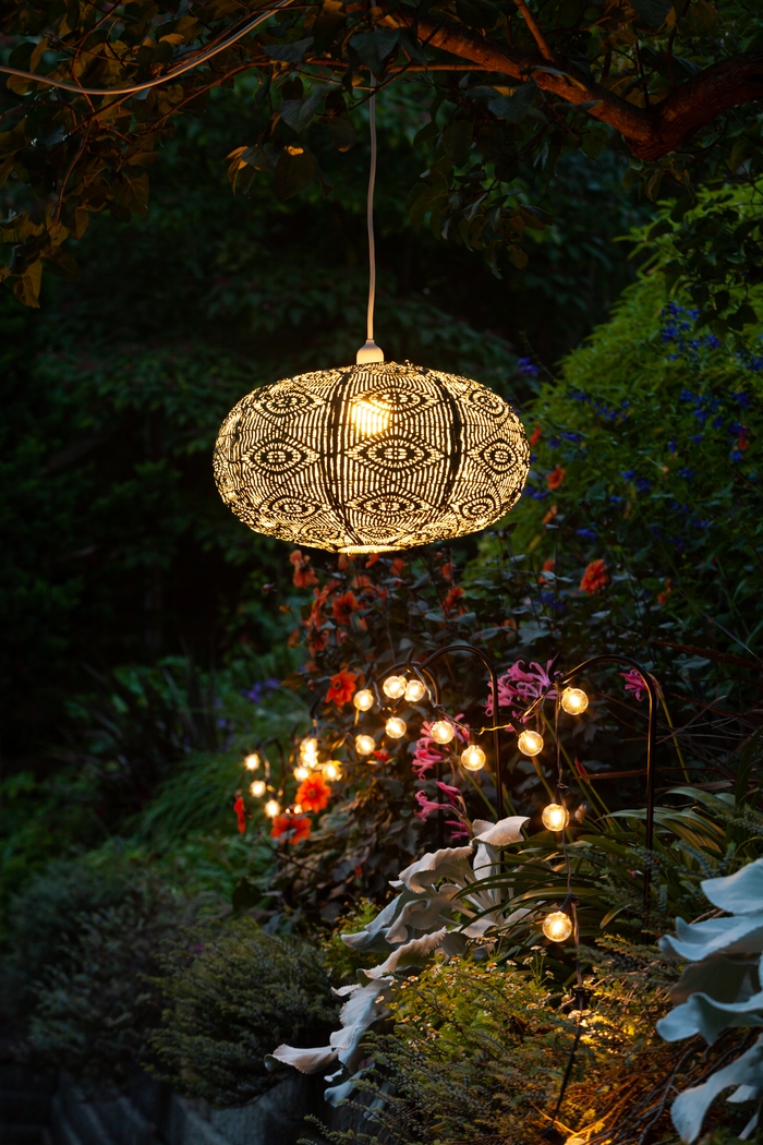 Orien Cave Outdoor Green Solar Lantern - Thumbnail - Image 11