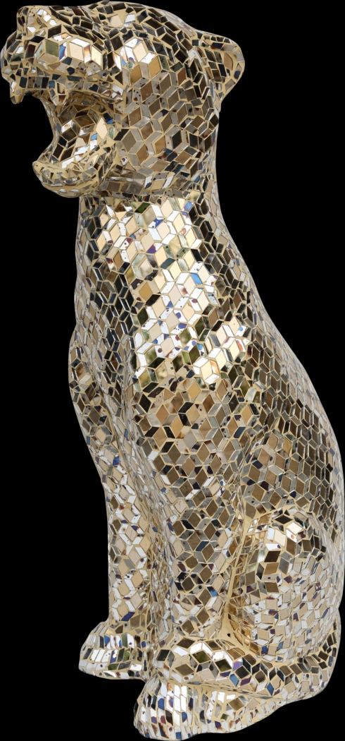 Orilla Gold Statue - Thumbnail - Image 2