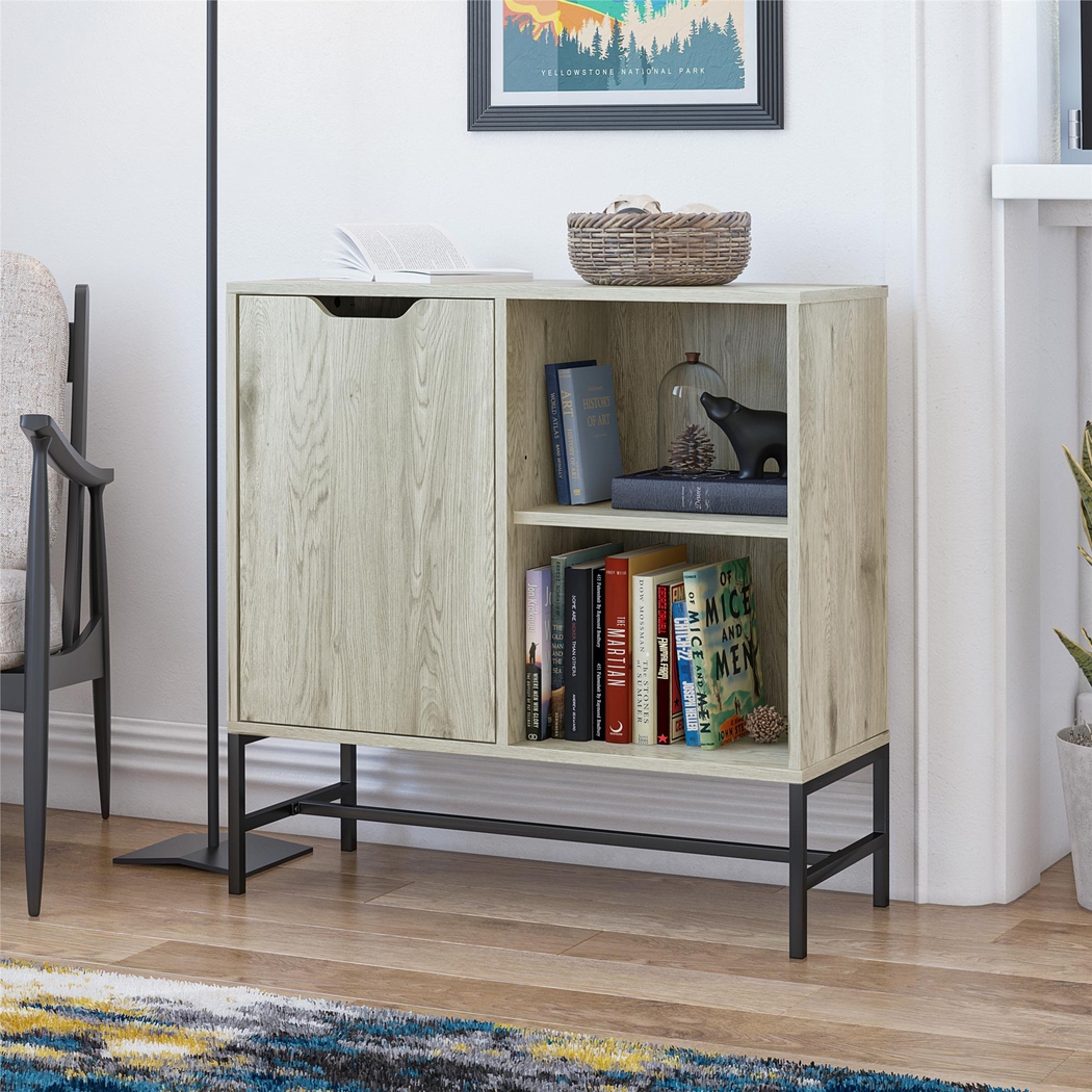 Oscolo Oak Accent Cabinet - Thumbnail - Image 3