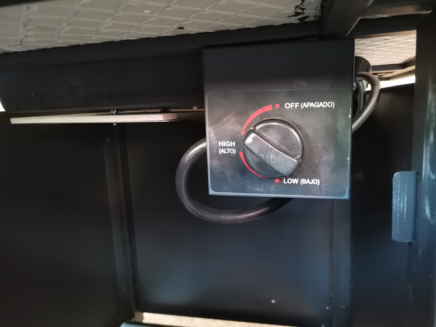 Outdoor Canney Black Gas Fire Pit - Thumbnail - Image 11