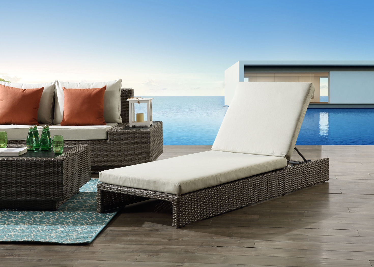 Outdoor Elorale Gray Chaise - Thumbnail - Image 2