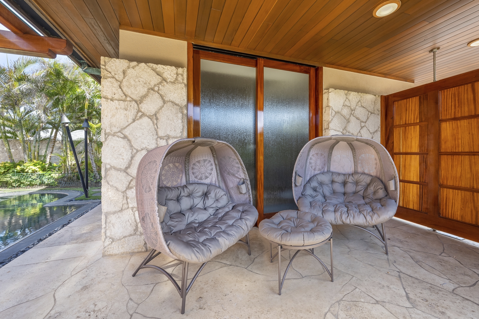 Outdoor Ilyana Beige Conversation Set, Set of 3 - Thumbnail - Image 3