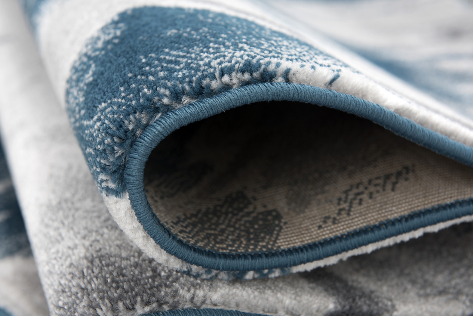 Overcup Blue 5'3 x 7'6 Rug - Thumbnail - Image 3