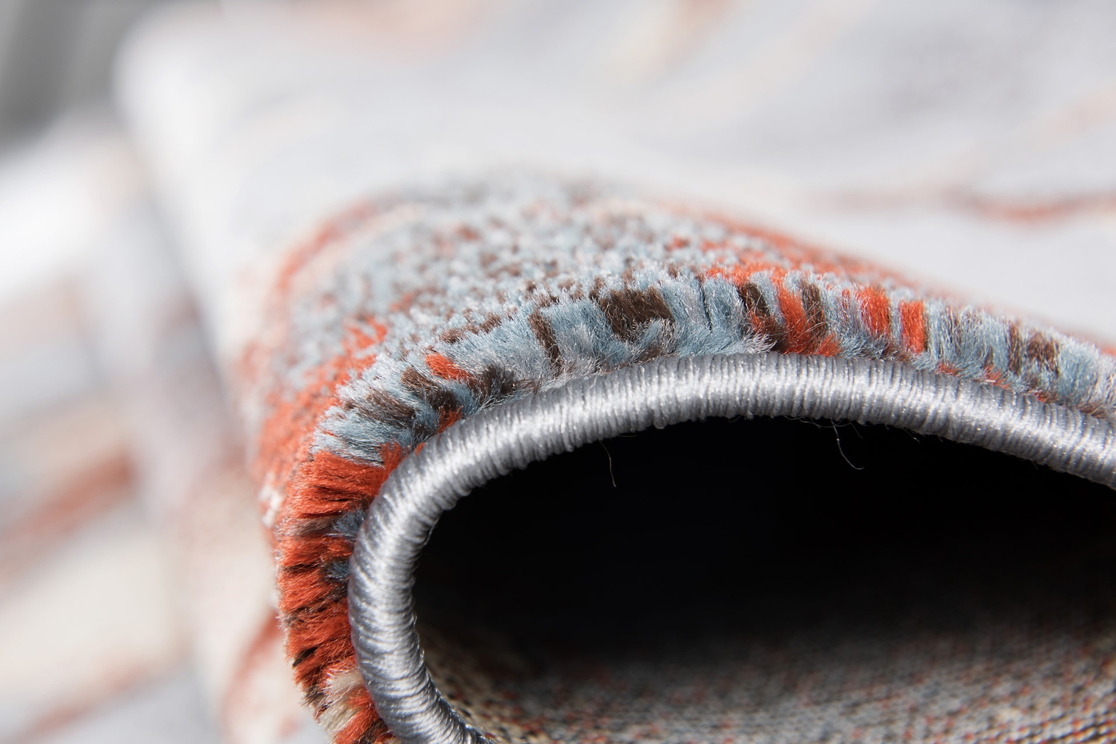 Owenby Gray 5'3 x 7'6 Rug - Thumbnail - Image 3