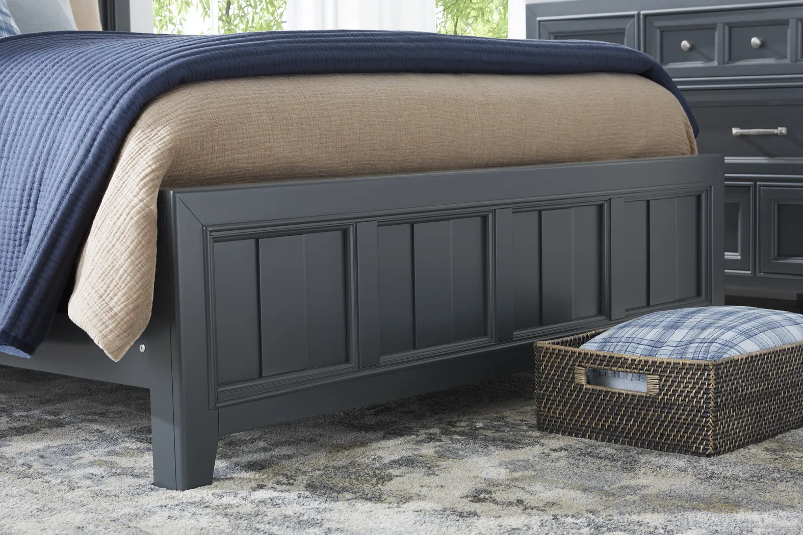 Owings Mill Graphite 5 Pc King Panel Bedroom - Thumbnail - Image 8