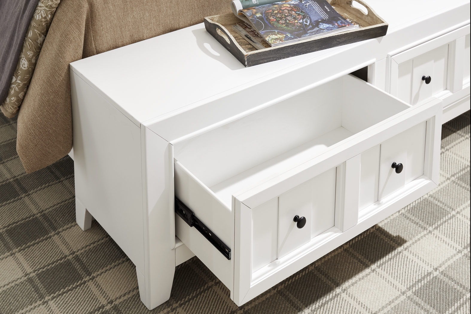 Owings Mill White 5 Pc Queen Storage Bedroom - Thumbnail - Image 8