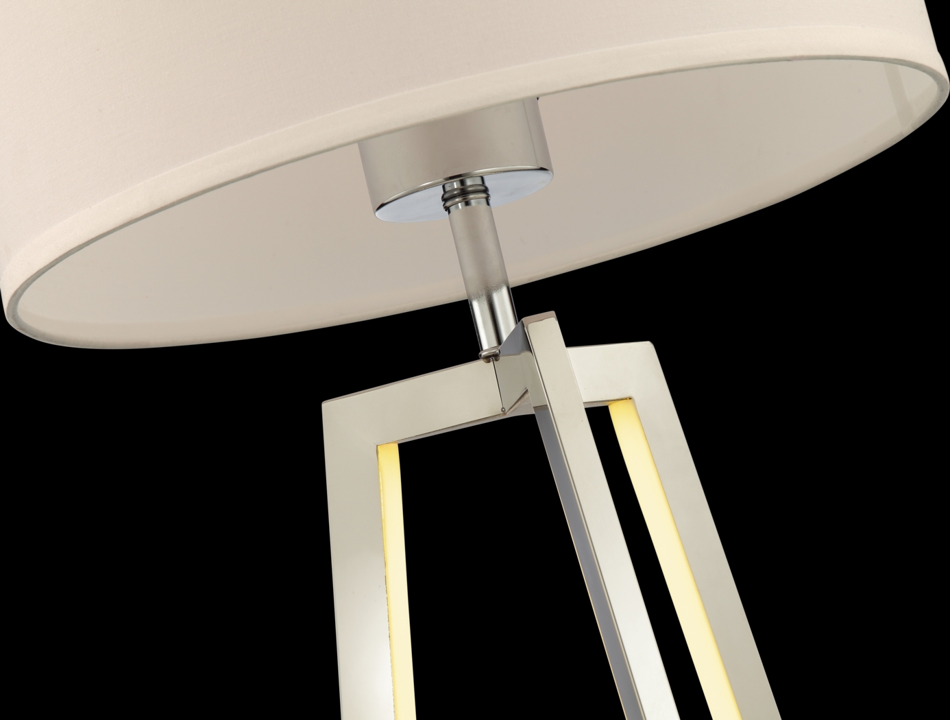 Oxnard Way Silver Lamp - Thumbnail - Image 3